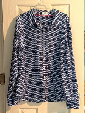 Crown & Ivy Blue Geometric Print Button-Down Shirt